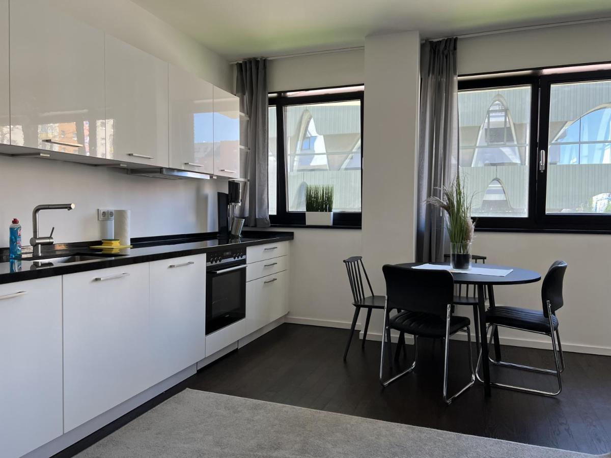 Luxury Waterfront Apartment Berlijn Buitenkant foto