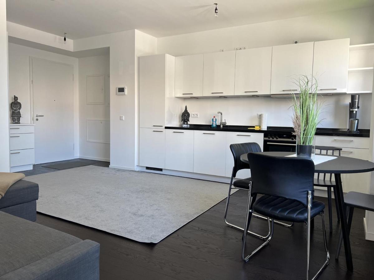 Luxury Waterfront Apartment Berlijn Buitenkant foto