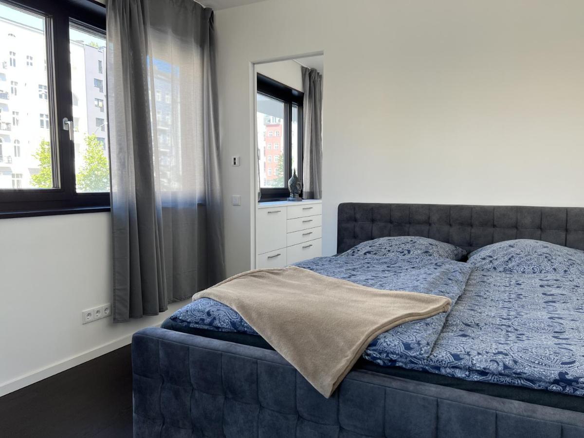 Luxury Waterfront Apartment Berlijn Buitenkant foto