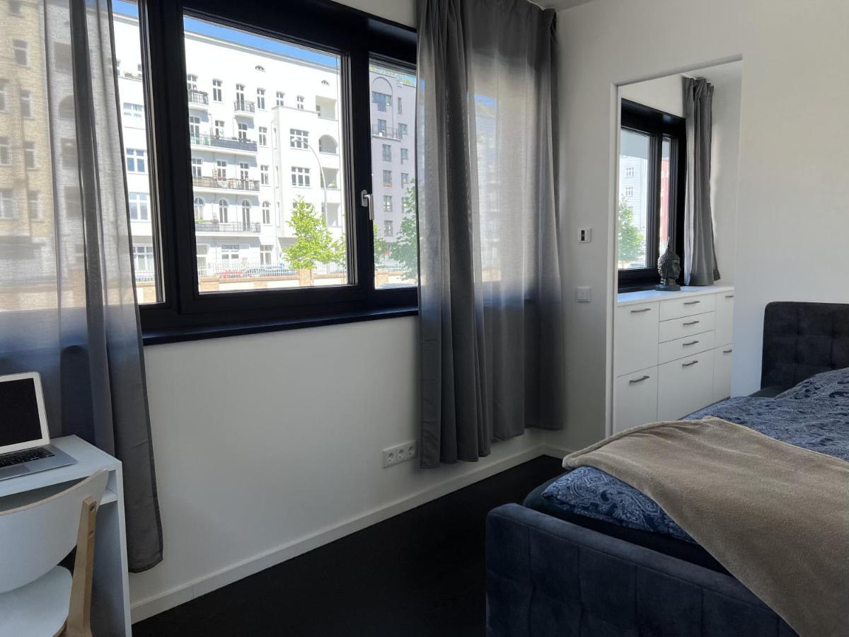 Luxury Waterfront Apartment Berlijn Buitenkant foto